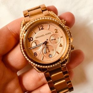MICHAEL KORS rose gold watch
